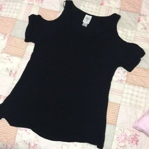Cold shoulder black knit top